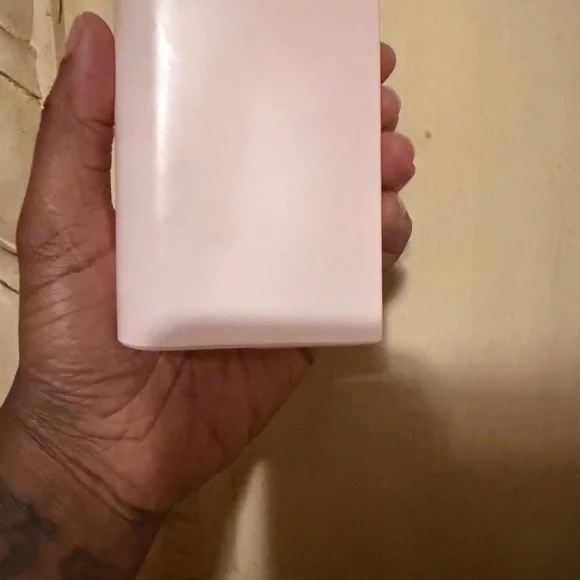 Burberry Her Intense 
3.3 oz, 95% full - Picture 4 of 5
